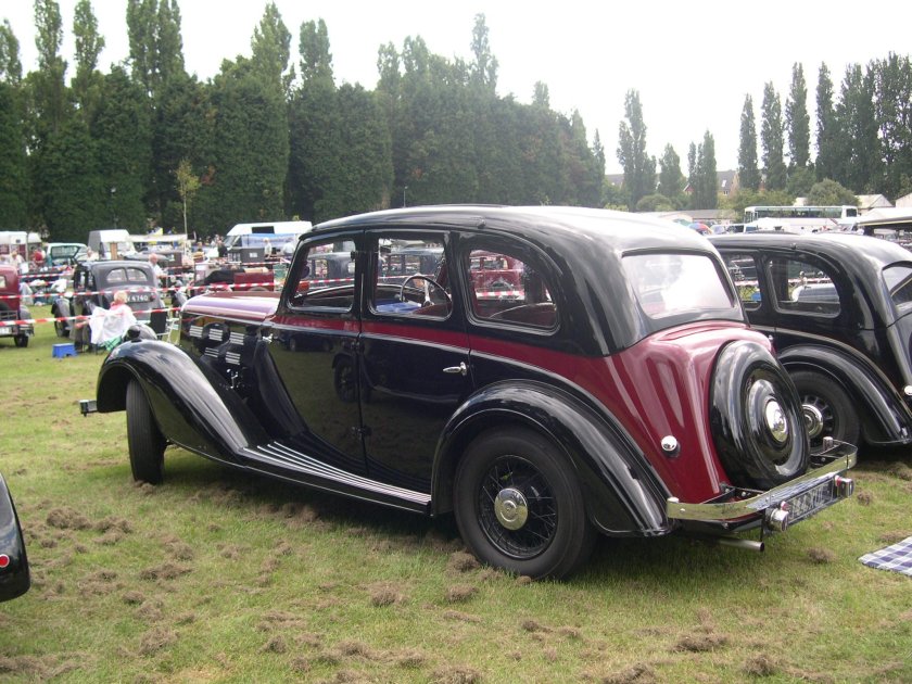 Автомобиль Моторс Моррис