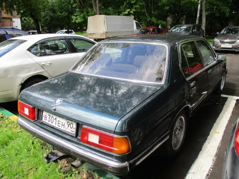 Bmw 732i e23