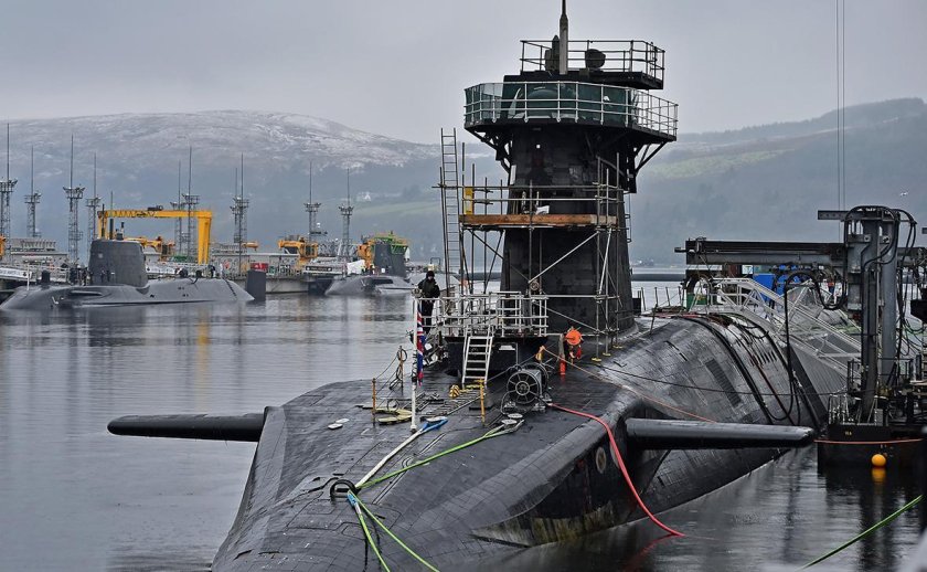 Британская атомная подводная лодка victorious