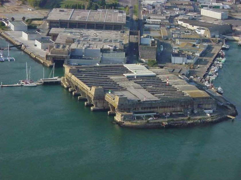 Лорьян база подводных лодок