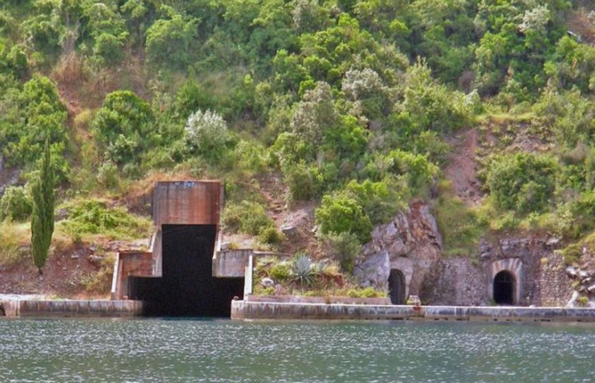 Влера Албания база подводных лодок