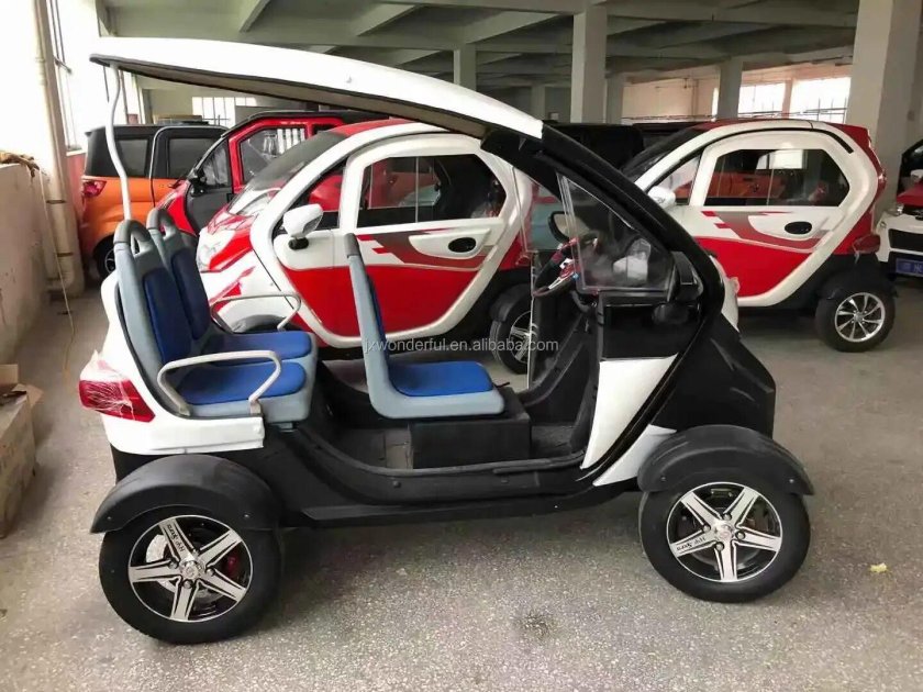 Электрокар трёхместный