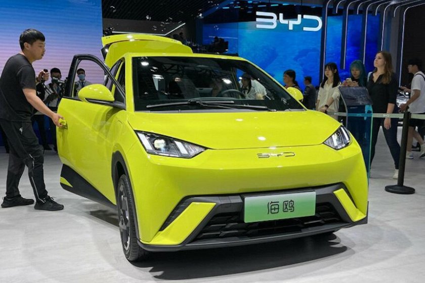 BYD build your Dreams электромобиль