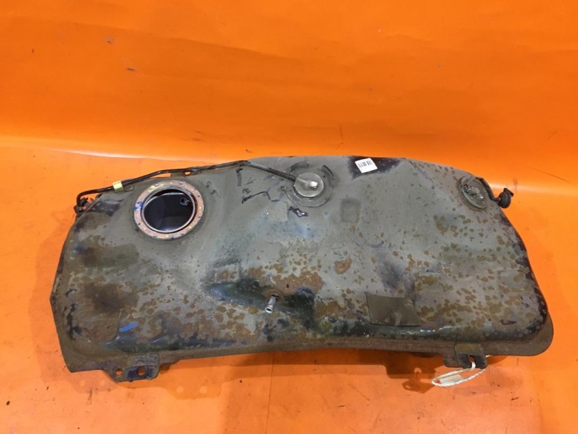 Бензобака toyota