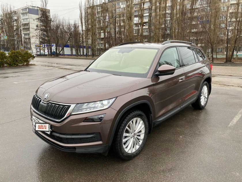 Шкода Кодиак коричневый
