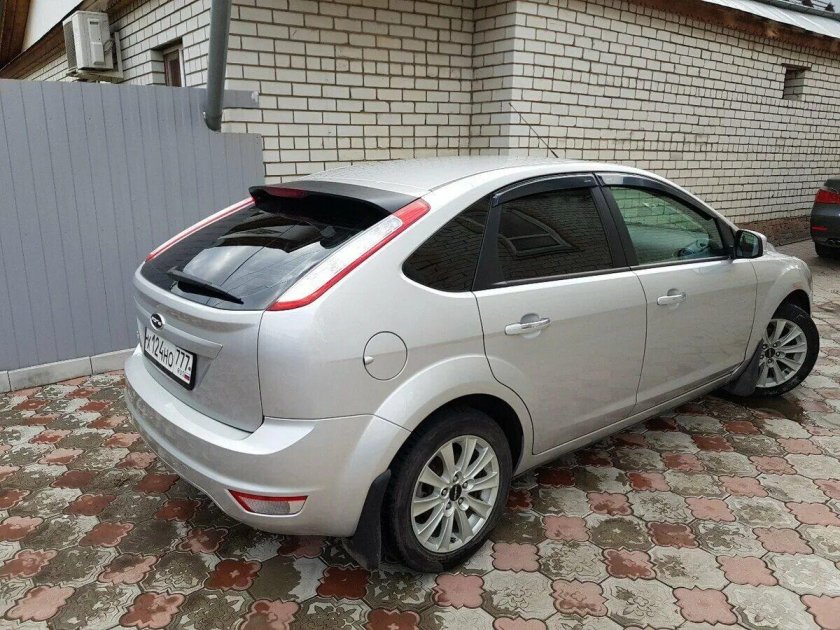 Форд фокус 2 Рестайлинг хэтчбек 2010