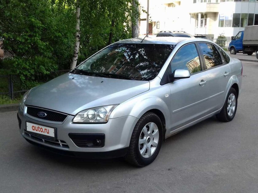 Ford Focus 2 серебристый