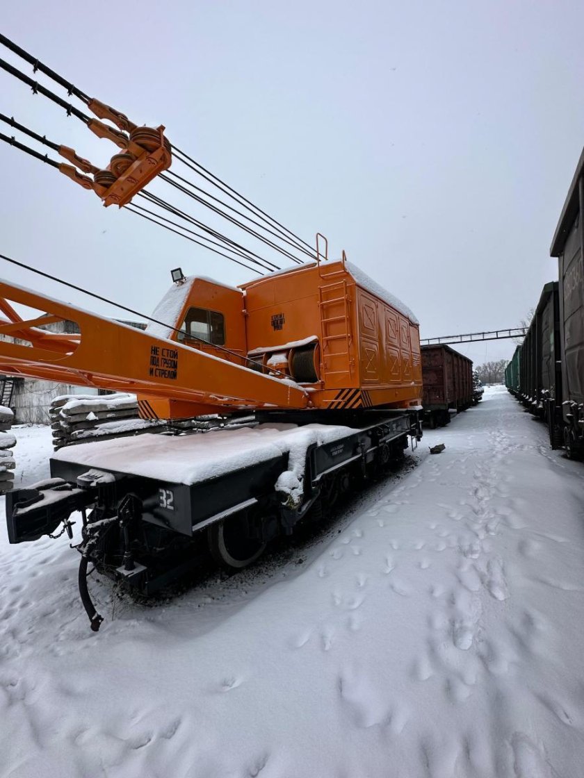 Кран железнодорожный кж-561