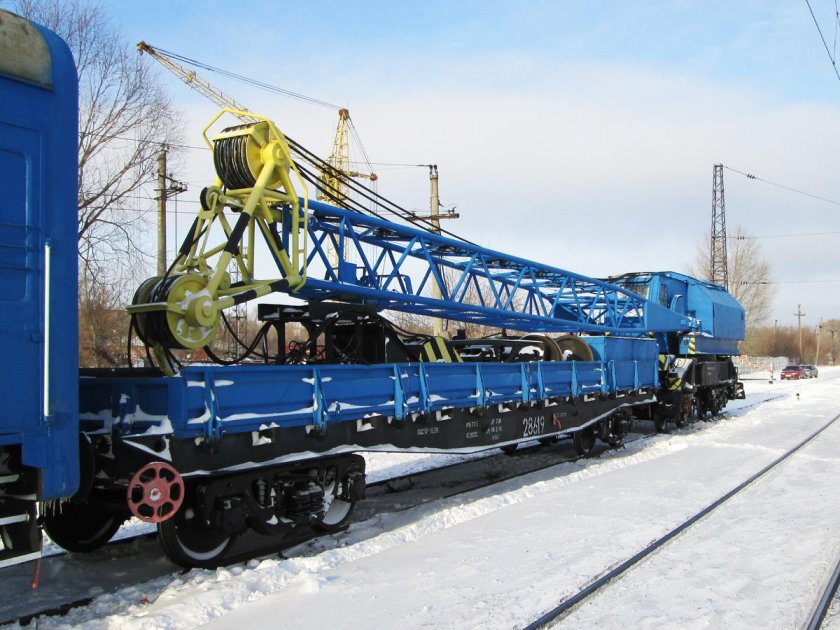 Кран ЕДК 300/2