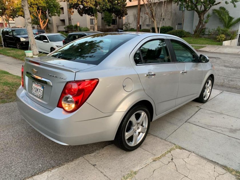 Машины за 300 тысяч рублей иномарки