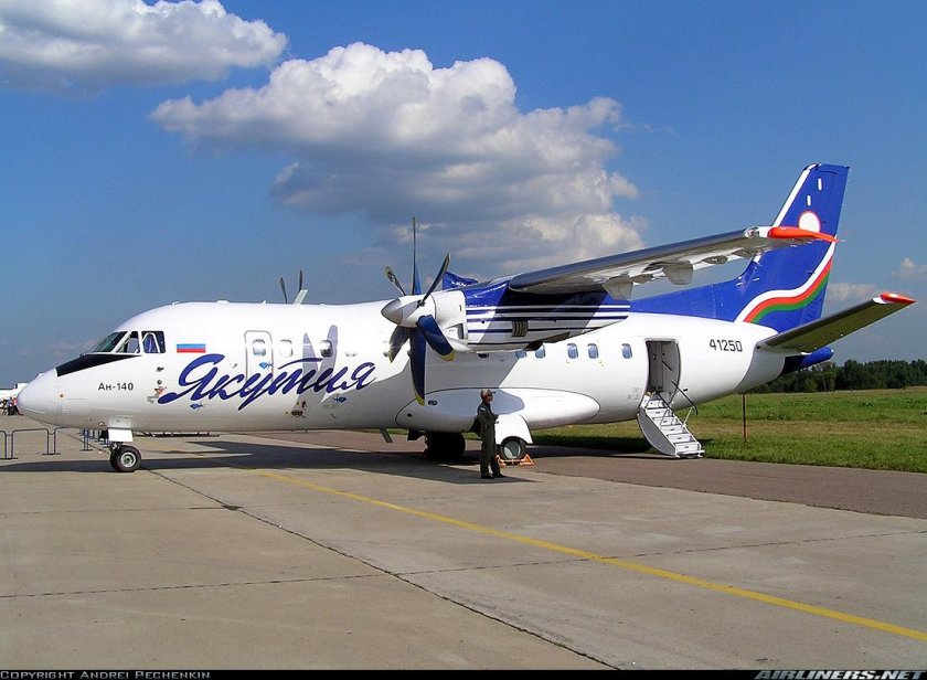 Турбовинтовой самолет АН-140