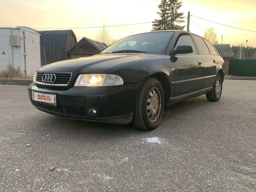 Ауди а4 2.4 1999