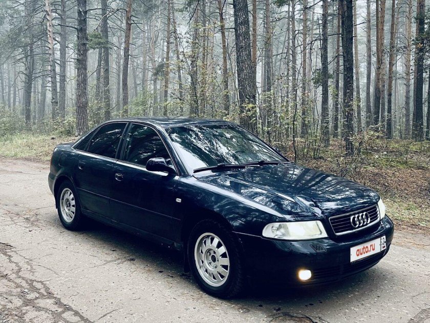 Киа спектра черная 33 регион