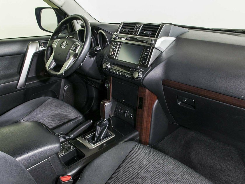 Ленд Крузер Прадо 150 салон