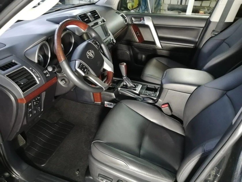 Ленд Крузер 150 салон