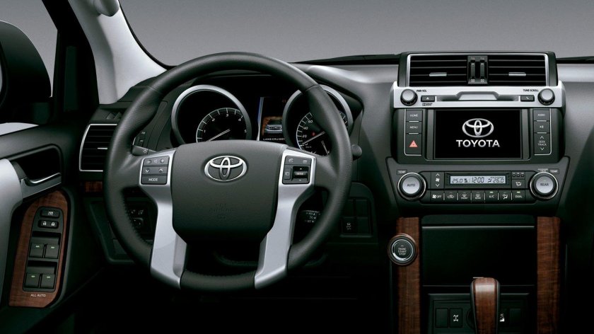 Ленд Крузер Прадо 150 салон