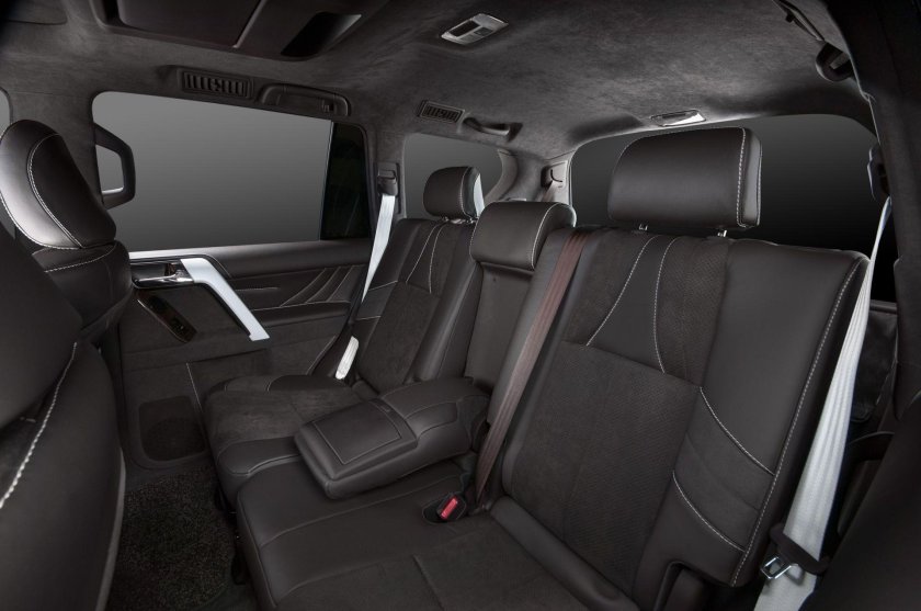 Toyota Land Cruiser Prado салон сзади
