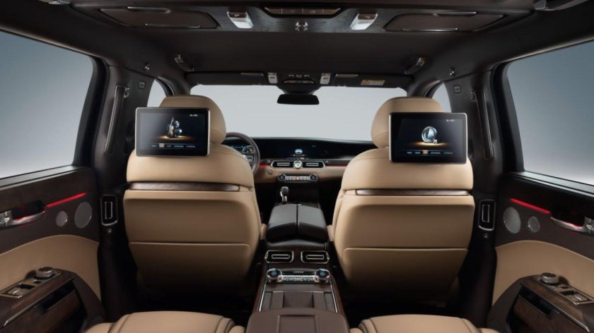 Внедорожник Аурус комендант