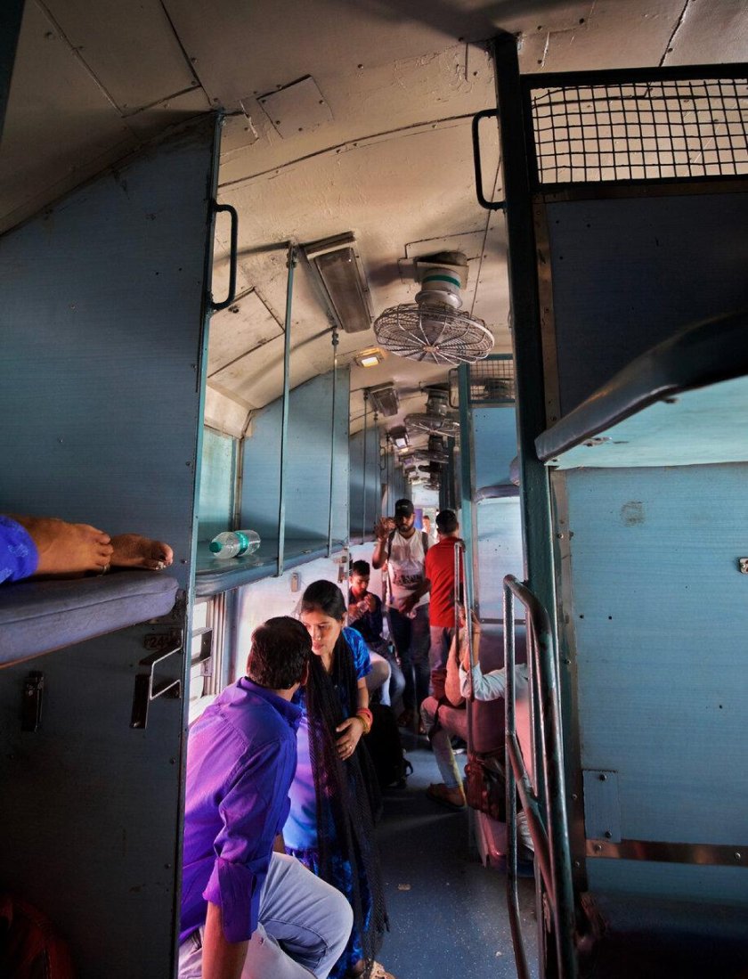 Вагон поезда индии плацкарт