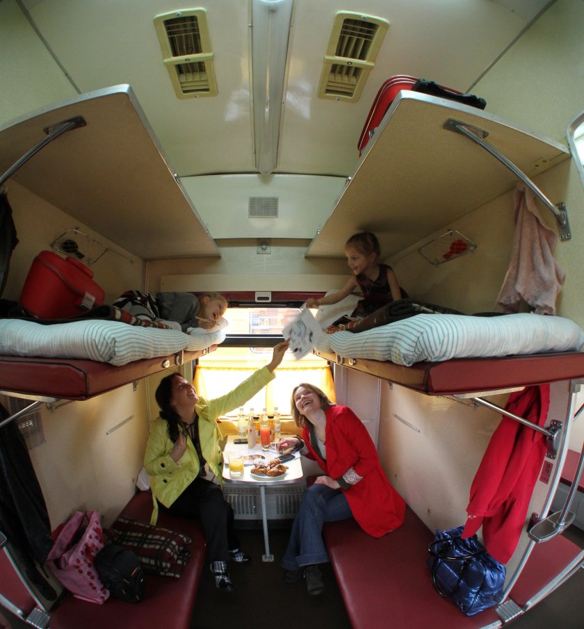 Вагон поезда плацкарт