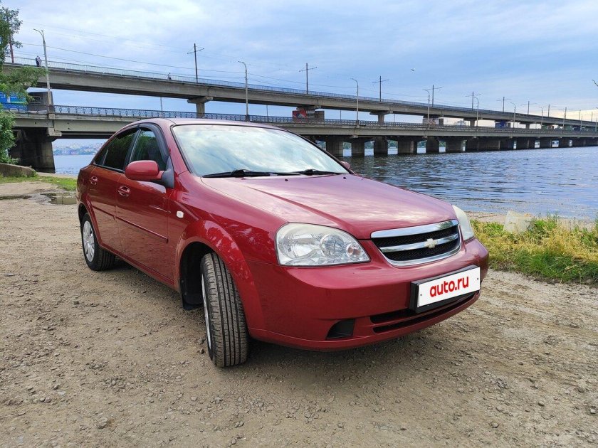 Шевроле лачетти 2008 красная седан