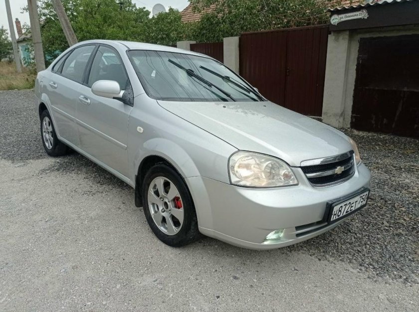 Chevrolet lacetti 2010 седан