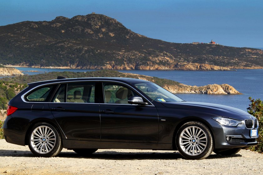 БМВ 7 универсал