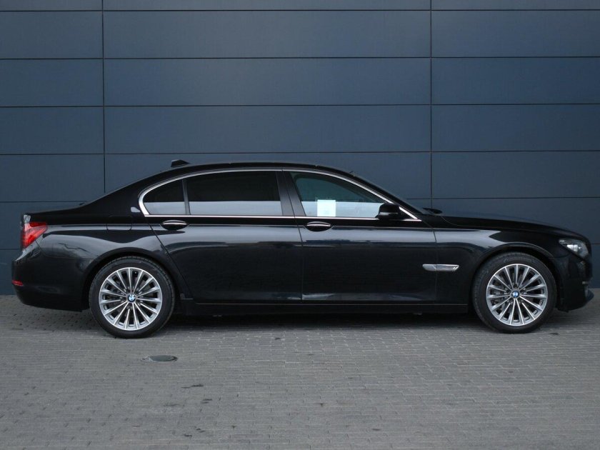 Бмв 740 li xdrive