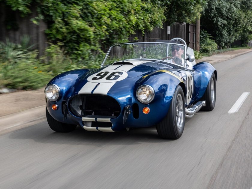 Ford shelby cobra 427