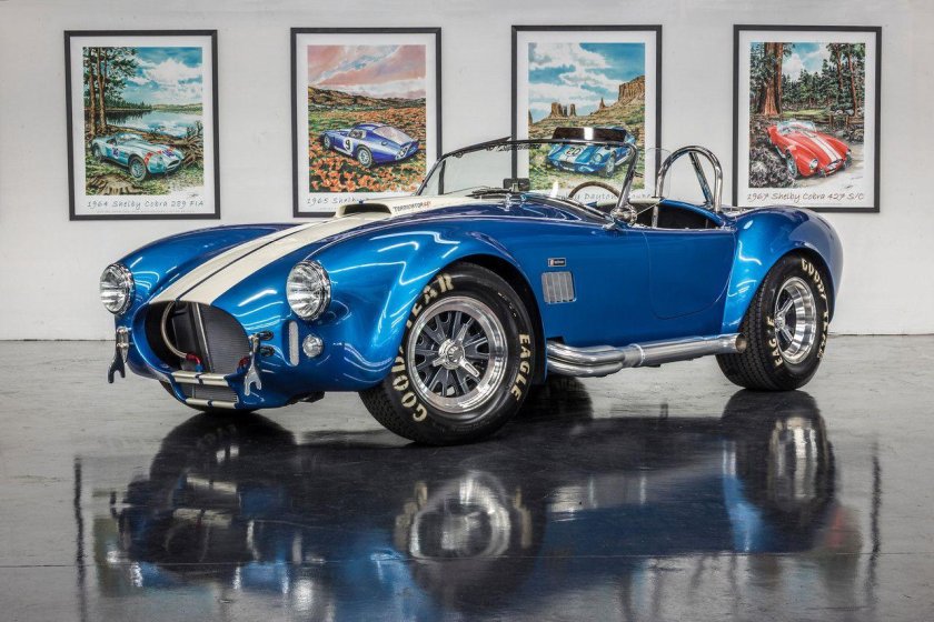 AC Shelby Cobra 427