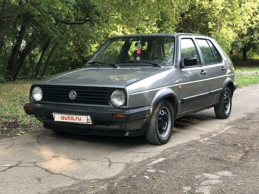 Golf 2 серый