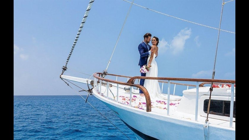 Свадебная фотосессия на яхте