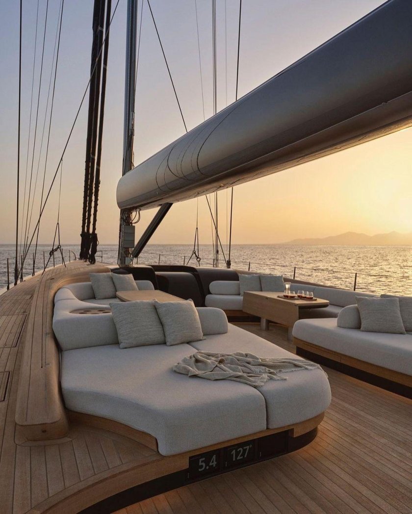 Роскошная яхта