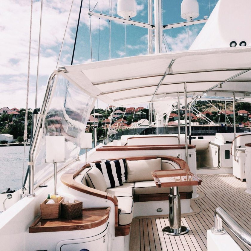 Яхты роскошь лакшери