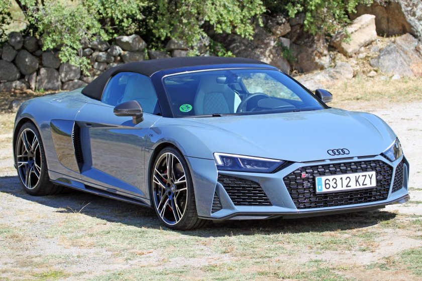 Audi r 8 v 10 spyder