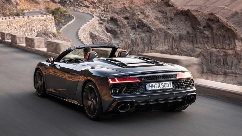 Audi r8 v10 gt spyder