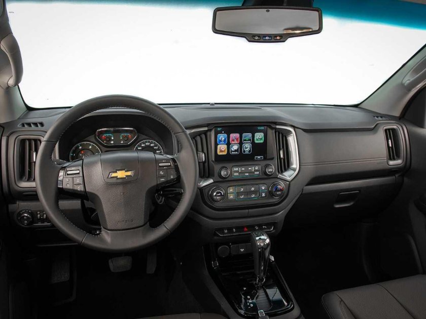 Chevrolet trailblazer 2022 салон