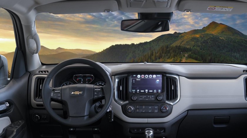 Chevrolet trailblazer 2021 салон