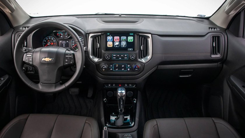 Chevrolet trailblazer 2021 салон