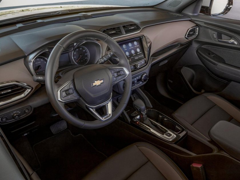 Шевроле Трейлблейзер 2021 салон