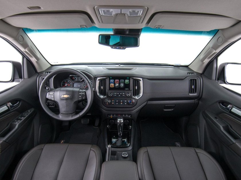 Chevrolet trailblazer 2