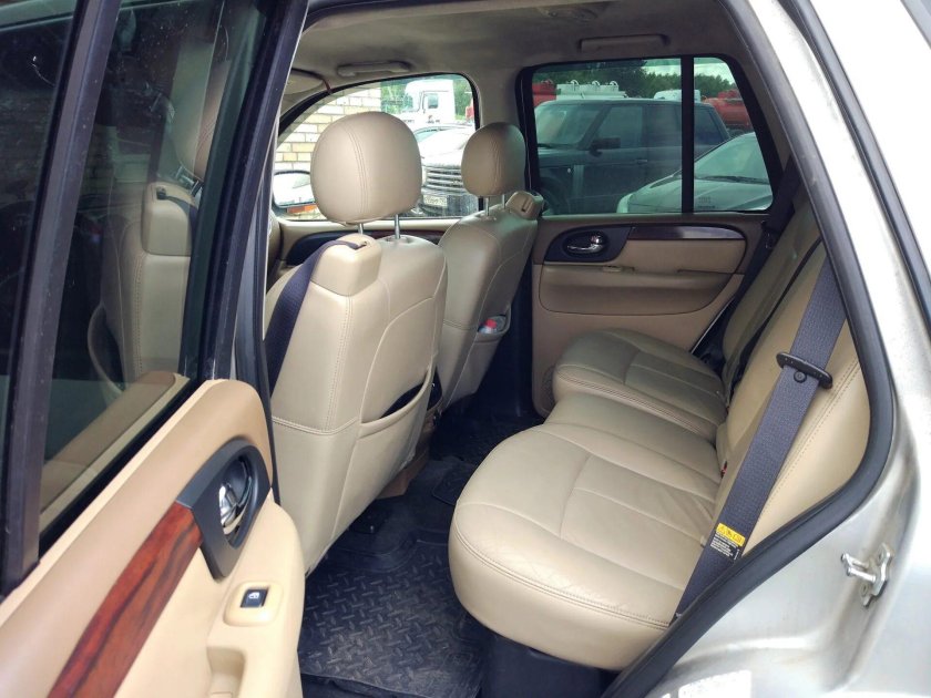 Chevrolet trailblazer 2005 салон