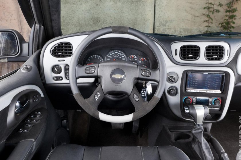 Chevrolet trailblazer 4.2 2007 салон