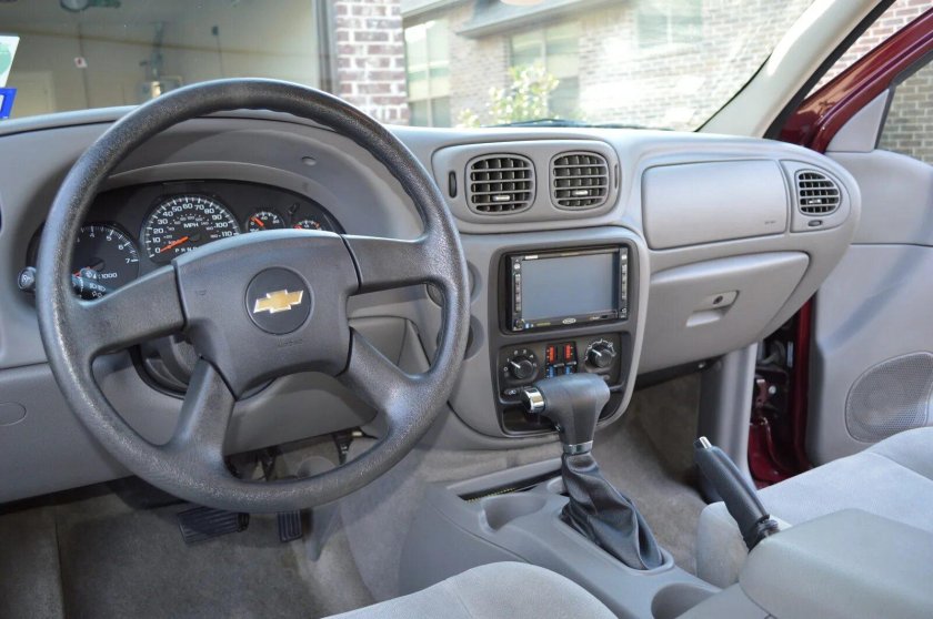 Chevrolet trailblazer 4.2 2007 салон