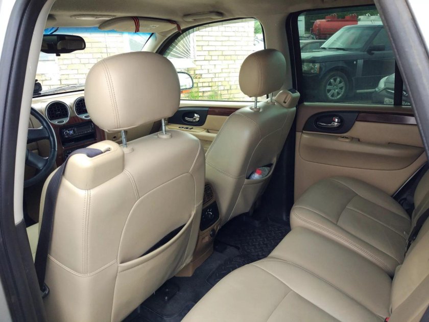 Chevrolet trailblazer 2005 салон