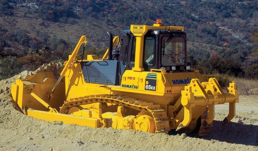 Бульдозер Komatsu d65