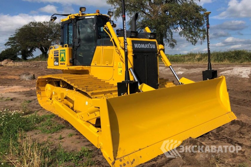 Бульдозер Komatsu d65