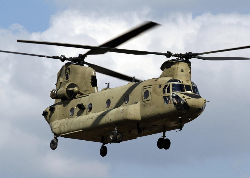Вертолет Ch-47 Chinook