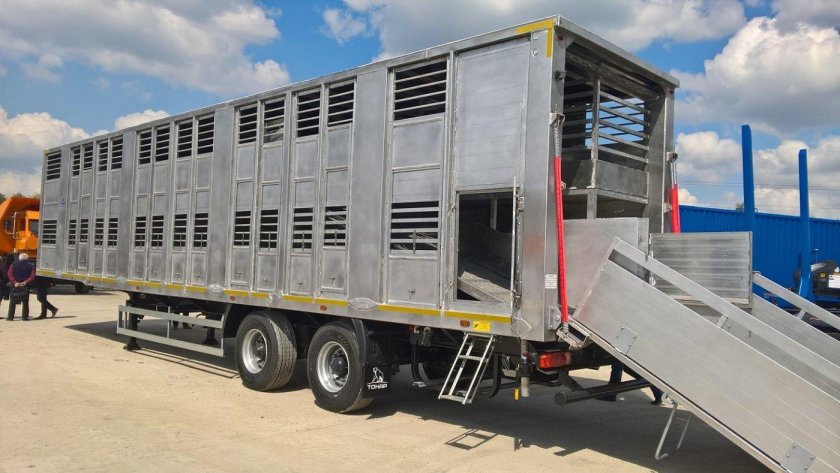 Полуприцеп скотовоз Тонар