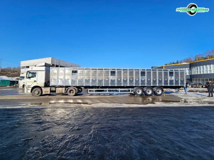 Полуприцеп скотовоз тонар-9827